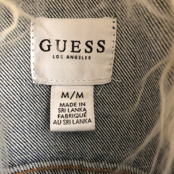 GUESS by Los Angeles Faux fur distressed jean jacket with removable fur medium - Picture 13 of 13